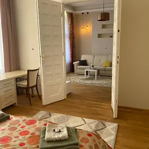 Visit 2 Apartman Apartman Debrecen